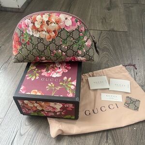 AUTHENTIC GUCCI BLOOM MAKEUP BAG